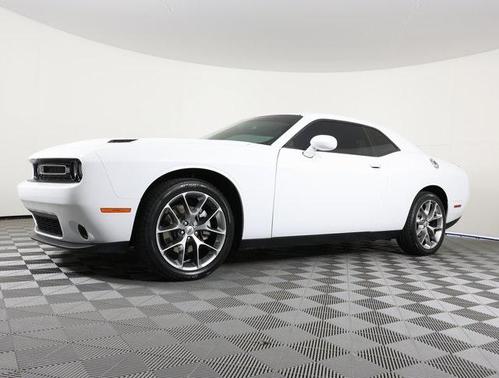 2022 Dodge Challenger SXT