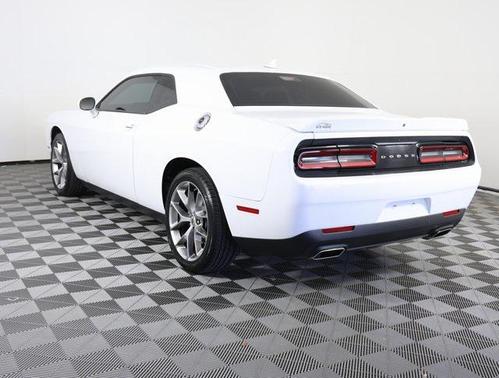 2022 Dodge Challenger SXT