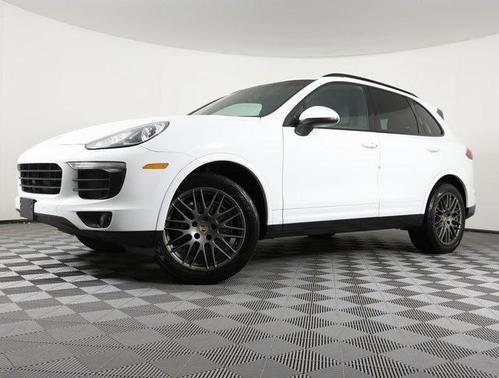 2017 Porsche Cayenne Platinum Edition