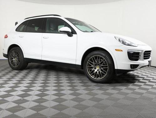 2017 Porsche Cayenne Platinum Edition