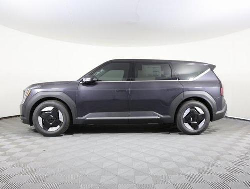 2026 Kia EV9 Light Long Range