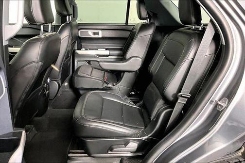 Gray Metallic 2022 Ford Explorer XLT