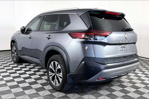 Gun Metallic 2022 Nissan Rogue SV