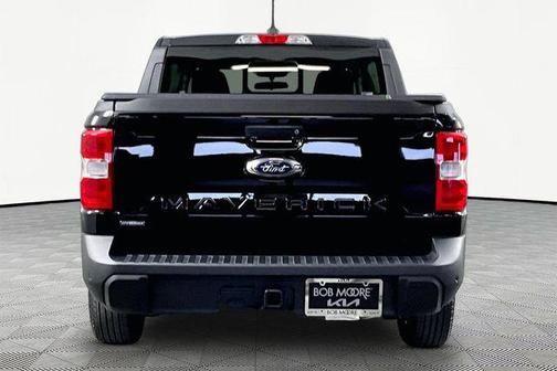 Shadow Black 2024 Ford Maverick Lariat