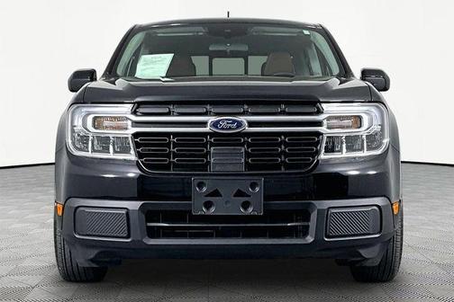 Shadow Black 2024 Ford Maverick Lariat