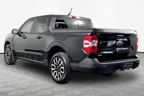 Shadow Black 2024 Ford Maverick Lariat