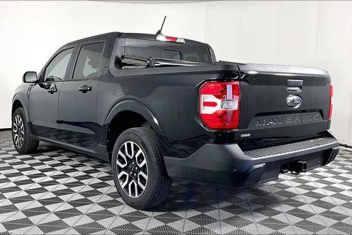 Shadow Black 2024 Ford Maverick Lariat