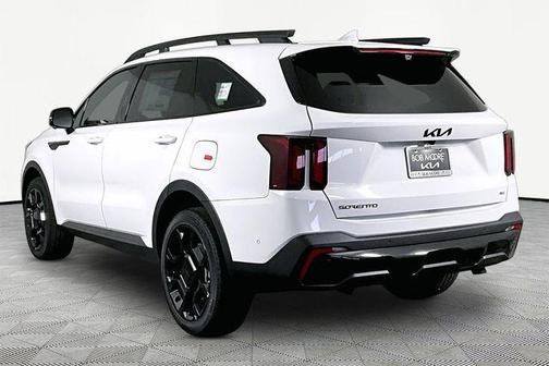 Glacial White Pearl 2026 Kia Sorento SX