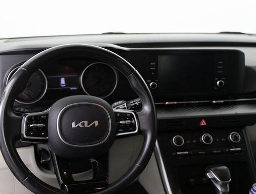 2022 Kia Carnival LXS