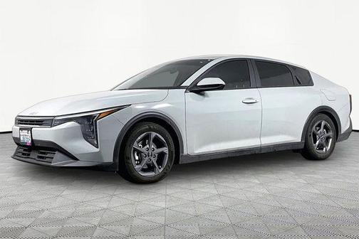 Morning Haze 2025 Kia K4 LXS