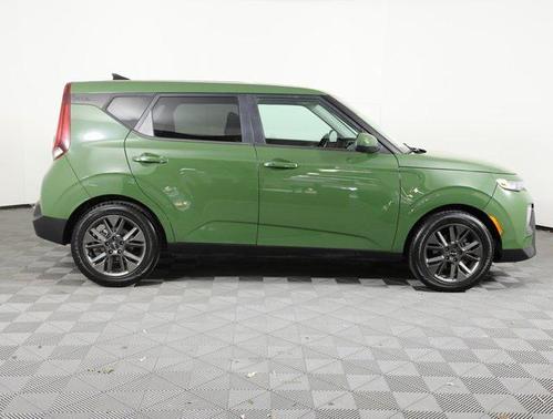 2022 Kia Soul EX