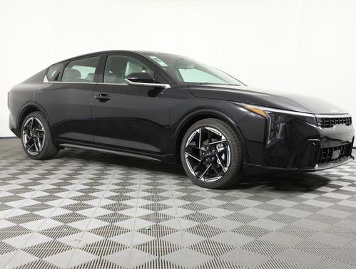 Aurora Black Pearl 2026 Kia K4 GT-Line