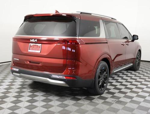 2024 Kia Carnival SX