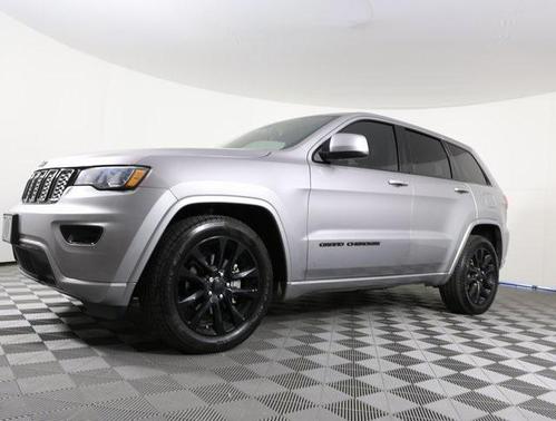 2017 Jeep Grand Cherokee Altitude