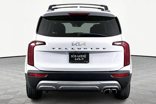 Glacial White Pearl 2022 Kia Telluride S
