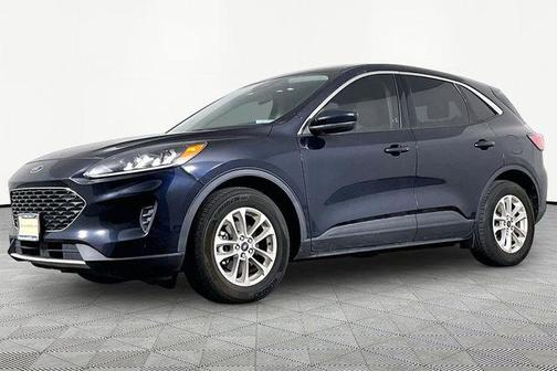 Blue Metallic 2021 Ford Escape SE