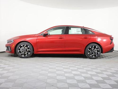 2025 Kia K5 EX