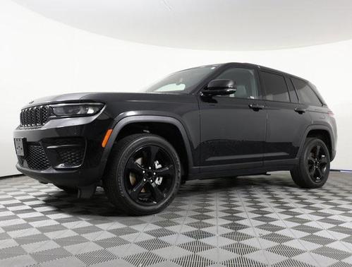 2023 Jeep Grand Cherokee Altitude