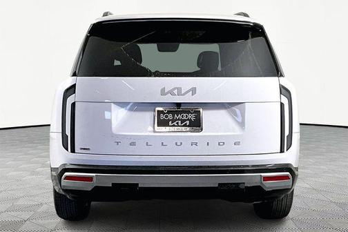 Glacial White Pearl 2027 Kia Telluride Hybrid SX