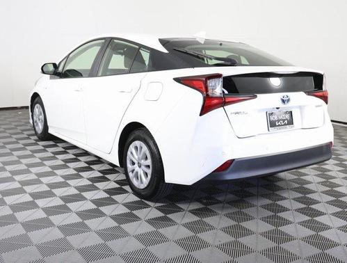 2019 Toyota Prius L