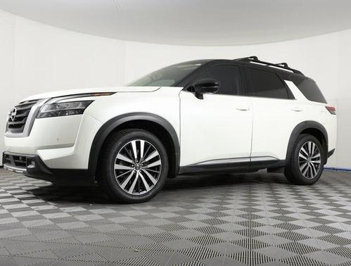 2022 Nissan Pathfinder Platinum 2WD