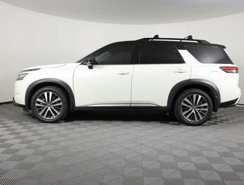 2022 Nissan Pathfinder Platinum 2WD