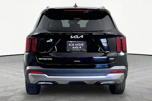 Ebony Black 2026 Kia Sorento S