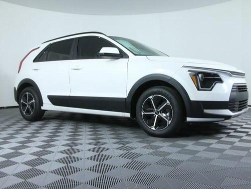 2024 Kia Niro LX
