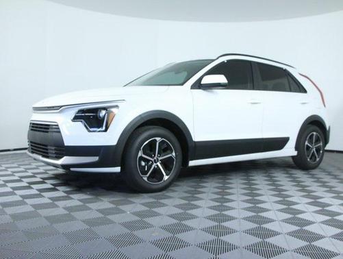 2024 Kia Niro LX