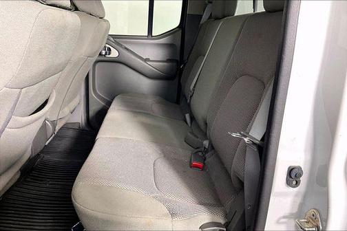 Glacier White 2020 Nissan Frontier SV