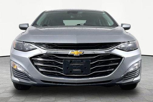 Sterling Gray Metallic 2024 Chevrolet Malibu FWD 1LT