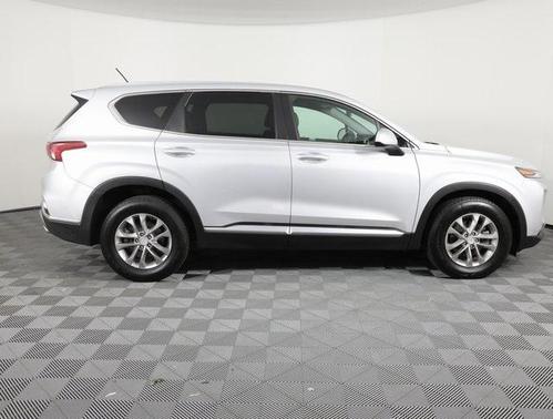 2019 Hyundai SANTA FE SE 2.4