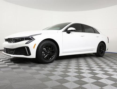 2025 Kia K5 LXS