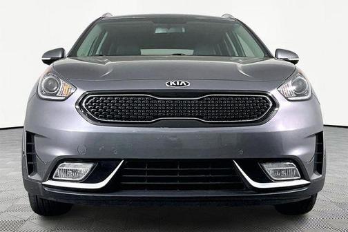 Metal Stream 2017 Kia Niro Touring