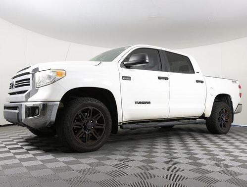 2017 Toyota Tundra SR5