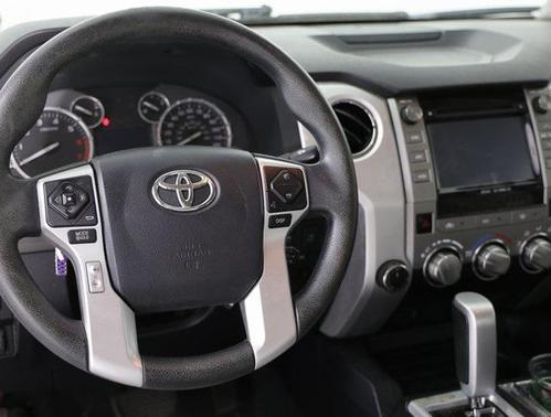 2017 Toyota Tundra SR5