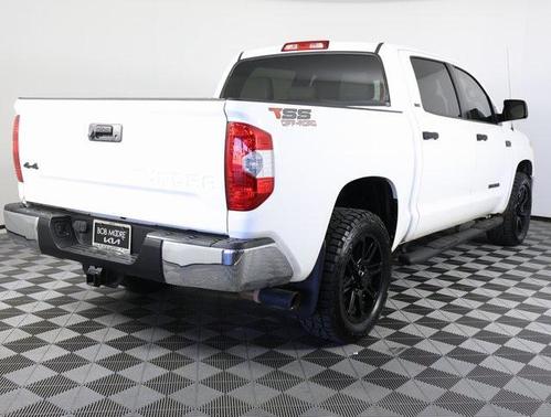 2017 Toyota Tundra SR5