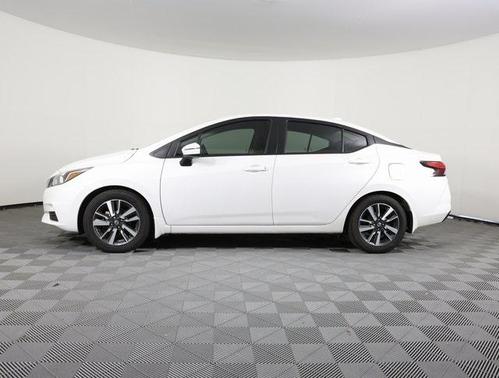 2020 Nissan Versa 1.6 SV