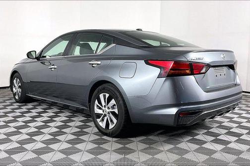 Gun Metallic 2019 Nissan Altima 2.5 S