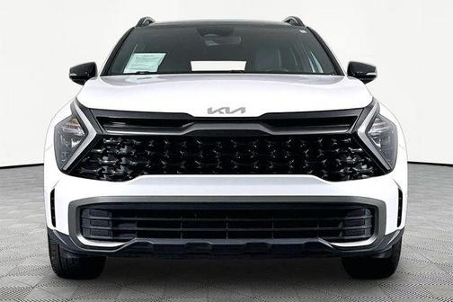 Glacial White Pearl 2023 Kia Sportage X-Line