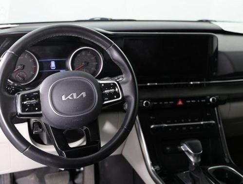 2022 Kia Carnival SX