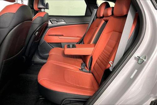 Gray 2023 Kia Sportage SX-Prestige