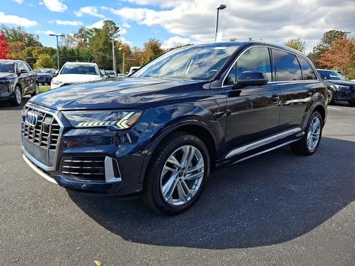 2023 Audi Q7 55 Premium Plus