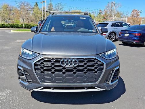 2022 Audi Q5 45 S line Premium Plus