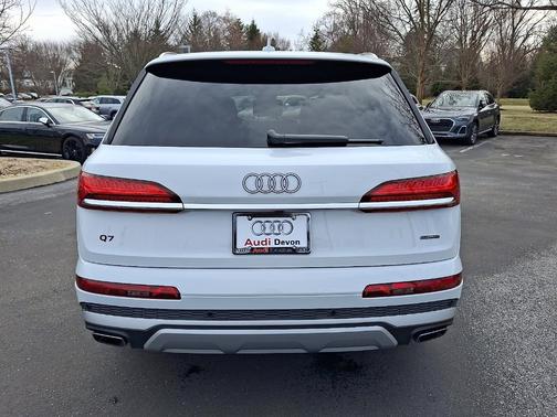 2025 Audi Q7 55 Premium Plus