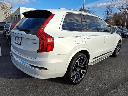 2023 Volvo XC90 B6 Plus 7-Seater