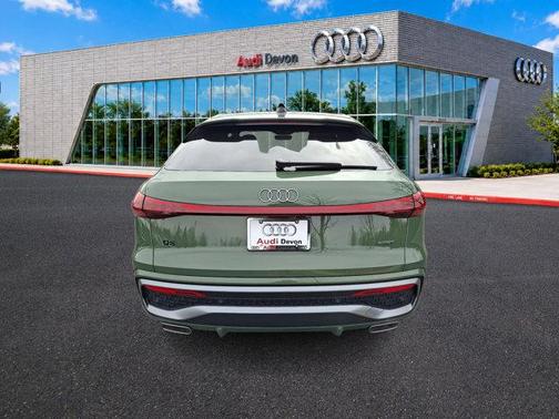 District Green Metallic 2025 Audi Q5 2.0T Premium