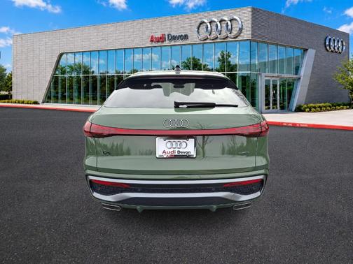 District Green Metallic 2025 Audi Q5 2.0T Premium