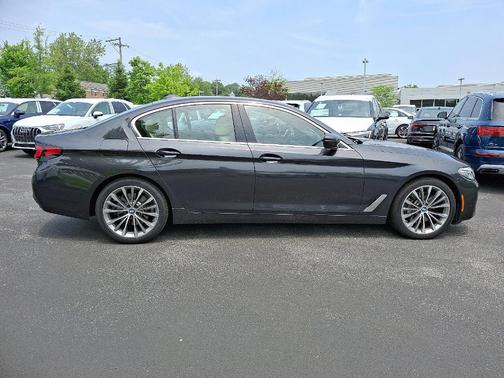 2022 BMW 530 i xDrive
