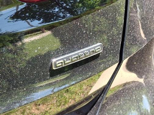 2024 Audi Q3 45 S line Premium